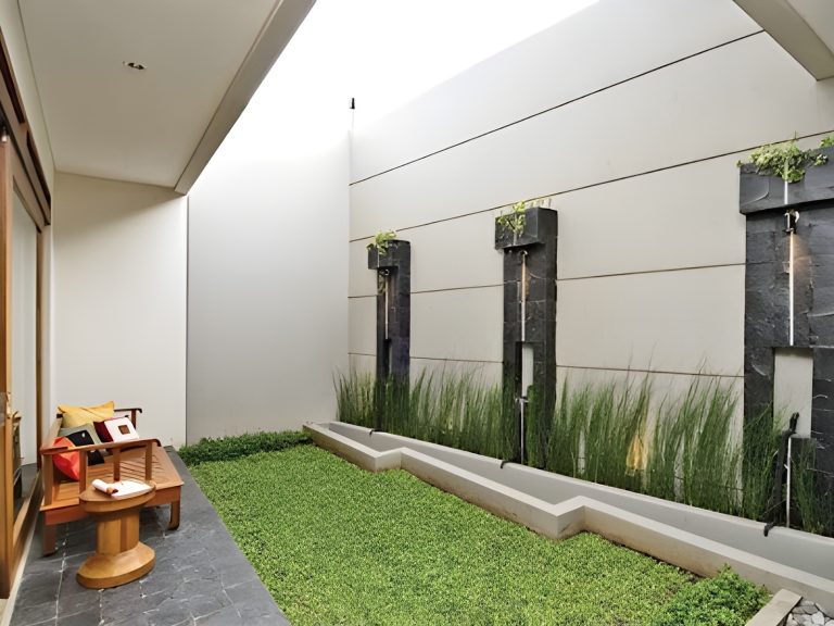 Taman minimalis belakang rumah8